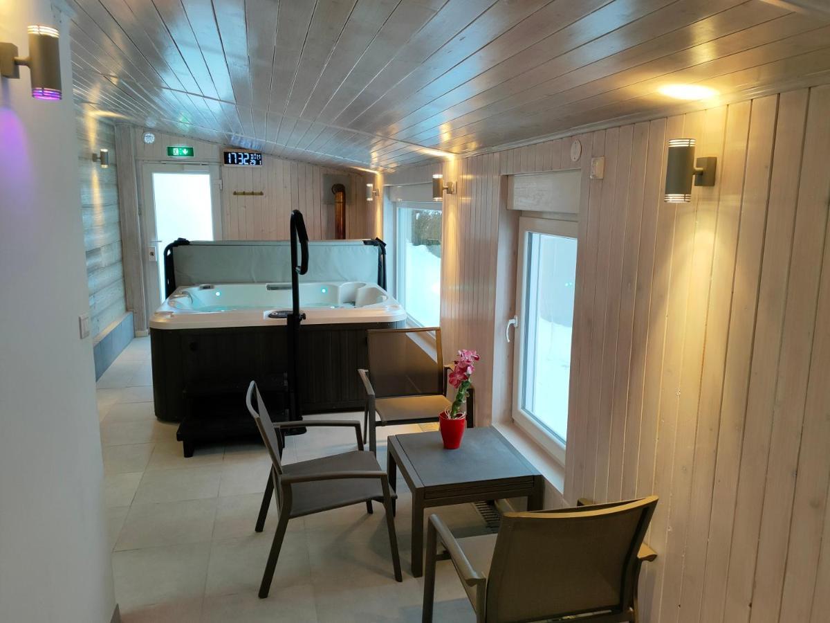 Gite 829 Montagnes Du Jura Avec Spa Et Sauna Classe 3 Etoiles Foncine-le-Haut Kültér fotó